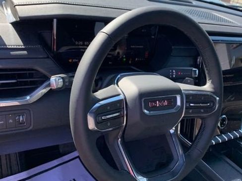 New 2026 GMC Acadia Elevation AWD/4WD image 19