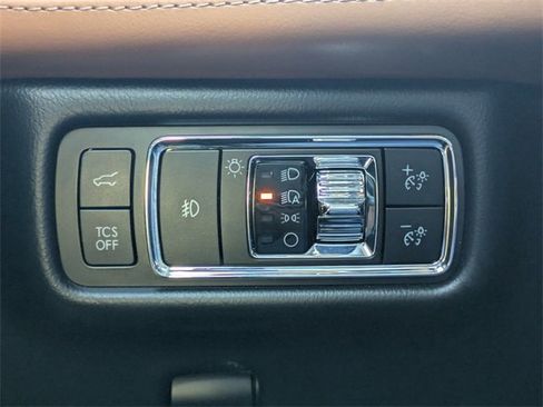 Used 2023 Lincoln Nautilus Black Label image 25