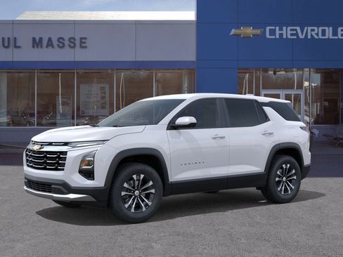 New 2026 Chevrolet Equinox LT w/ Convenience Package II FWD image 2