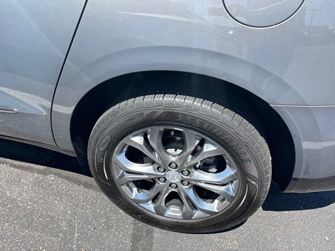 Used 2019 Buick Enclave Avenir w/ Avenir Technology Package AWD/4WD image 4