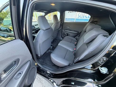 Used 2021 Honda HR-V Sport image 7