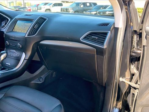 Used 2017 Ford Edge SEL w/ Equipment Group 201A image 19