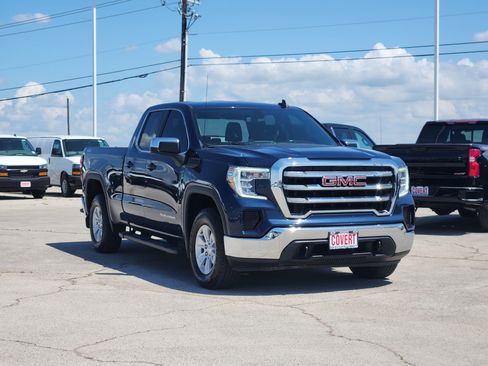 Used 2022 GMC Sierra 1500 SLE AWD/4WD image 3