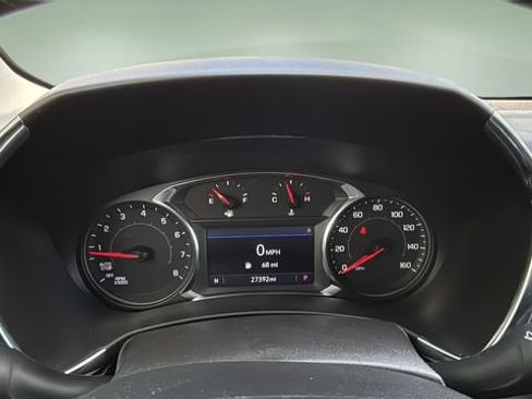 Used 2024 Chevrolet Equinox LT FWD image 16