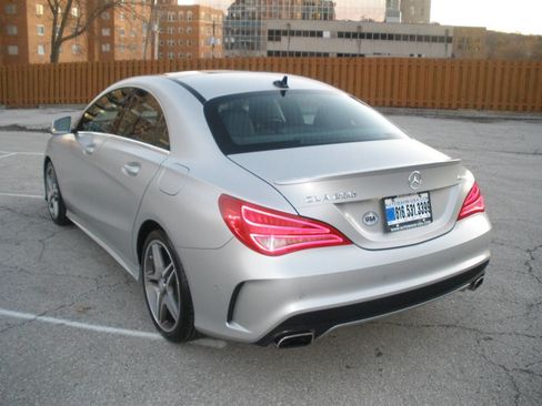 Used 2014 Mercedes-Benz CLA 250 4MATIC image 9