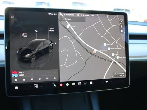 Used 2025 Tesla Model Y Long Range image 18