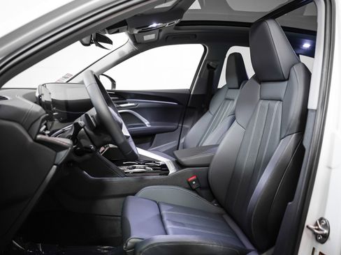 New 2025 Audi Q5 Premium Plus image 8