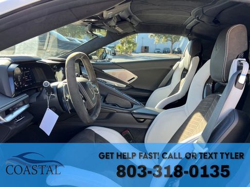 Used 2022 Chevrolet Corvette Stingray w/ Z51 Performance Package image 14