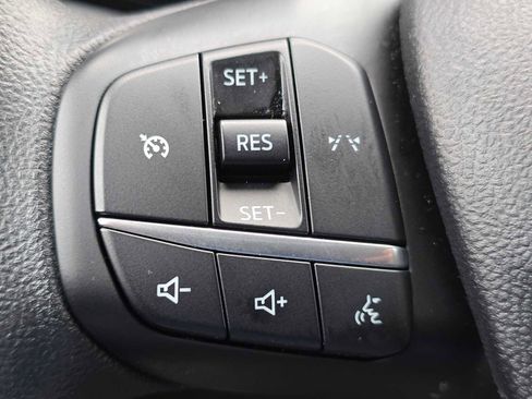 Used 2025 Ford Escape Active image 34