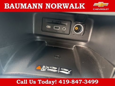 Used 2020 Chevrolet Equinox Premier AWD/4WD image 20