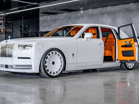 Used 2026 Rolls-Royce Phantom Sedan RWD image 9
