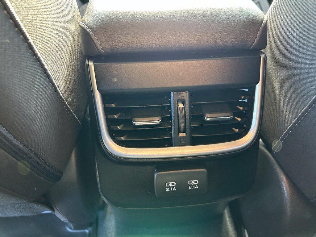 Used 2022 Subaru Outback Premium AWD/4WD image 18