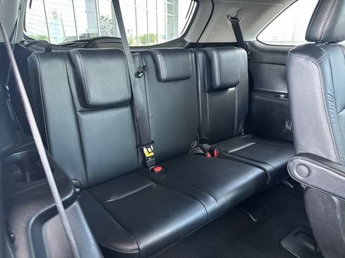 Used 2018 Toyota Highlander SE AWD/4WD image 16