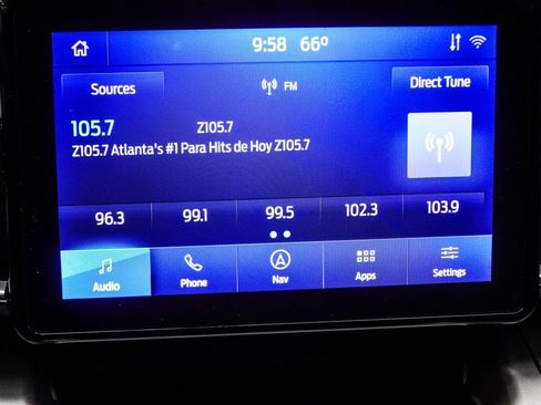 Used 2022 Ford Explorer XLT w/ Equipment Group 202A AWD/4WD image 21