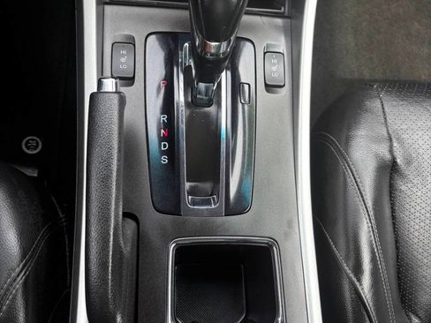 Used 2015 Honda Accord EX-L image 17