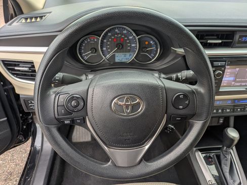 Used 2014 Toyota Corolla S image 25