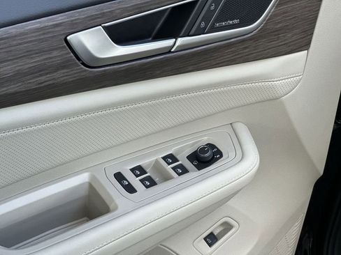 New 2026 Volkswagen Atlas SEL Premium R-Line image 13