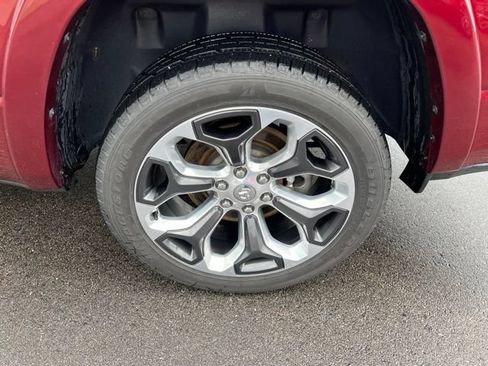 Used 2019 RAM 1500 Limited AWD/4WD image 12