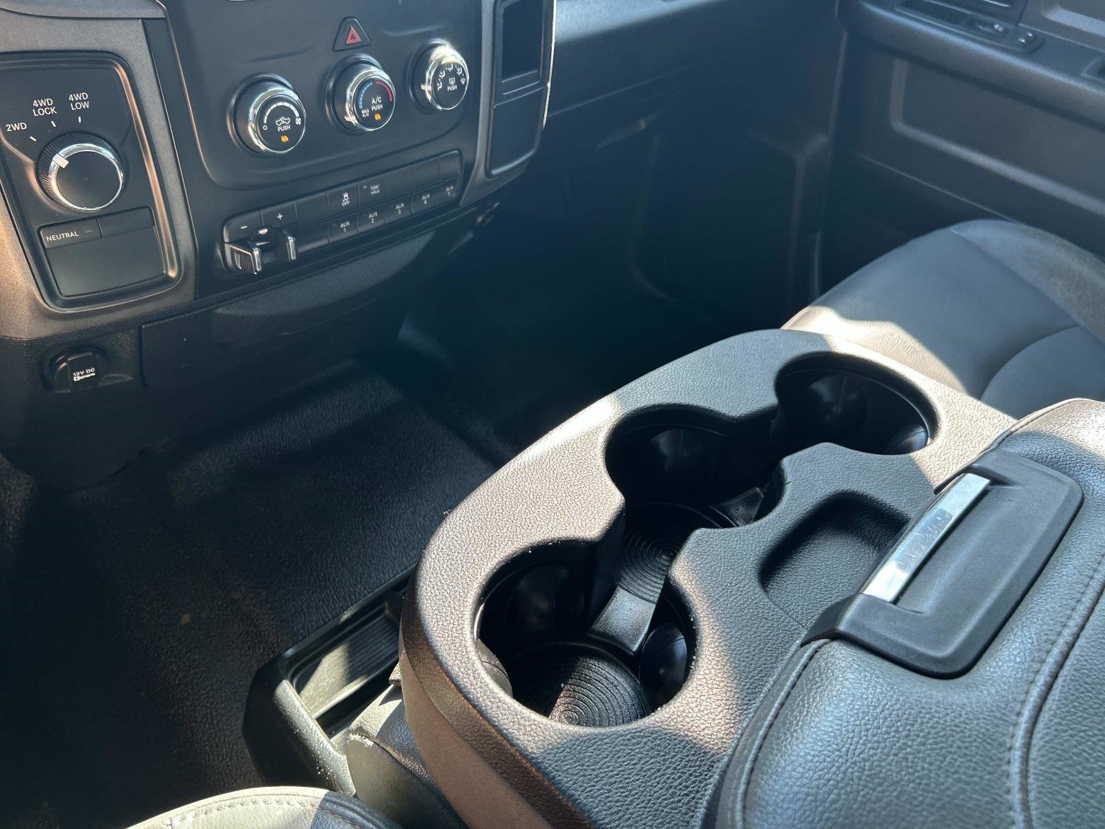 Used 2017 RAM 3500 Tradesman w/ Chrome Appearance Group AWD/4WD image 36