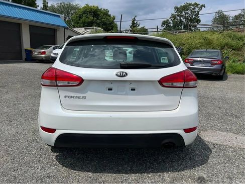 Used 2016 Kia Forte LX image 6