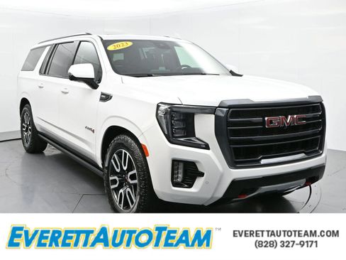 Used 2023 GMC Yukon XL AT4 w/ AT4 Premium Plus Package AWD/4WD image 1