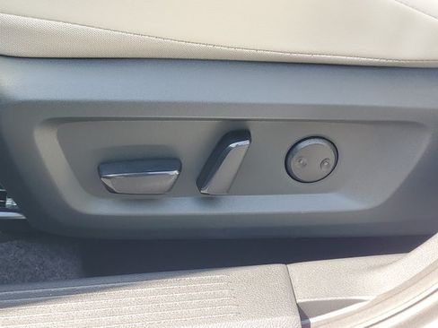 Certified 2025 Nissan Rogue SV w/ SV Premium Package FWD image 6