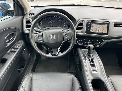 Used 2018 Honda HR-V EX-L image 10