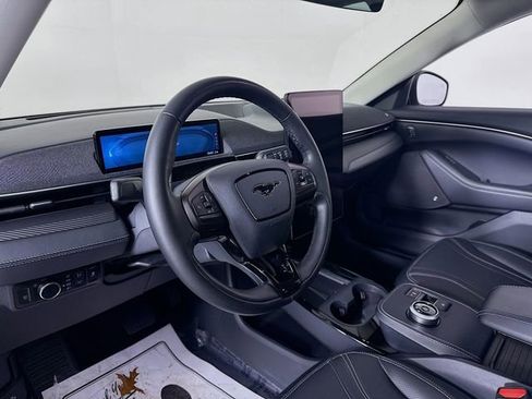 Used 2023 Ford Mustang Mach-E Premium image 9