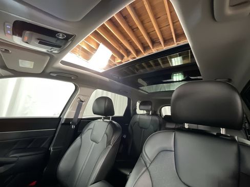 Certified 2022 Kia Sorento SX image 28