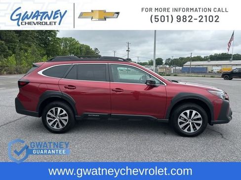 Used 2025 Subaru Outback Premium w/ Popular Package #1A AWD/4WD image 4
