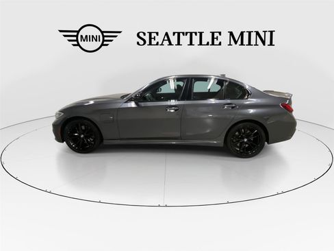 Used 2021 BMW 330e w/ M Sport Package RWD image 7