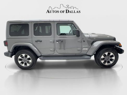 Used 2022 Jeep Wrangler Unlimited Sahara w/ Cold Weather Group AWD/4WD image 6
