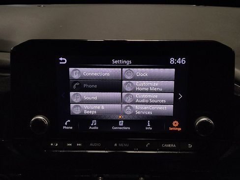 Used 2023 Nissan Pathfinder SV AWD/4WD image 25