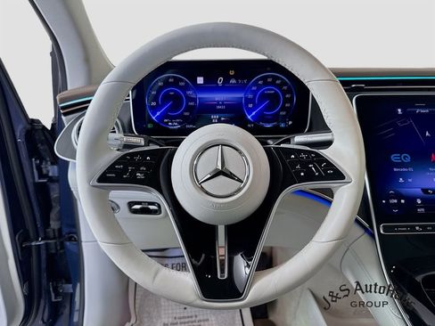 Used 2023 Mercedes-Benz EQS 450+ 4MATIC SUV image 12