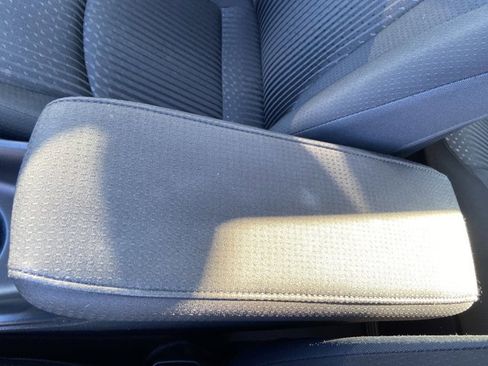 Used 2018 Toyota Prius Four image 39