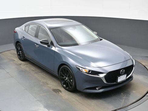 Used 2024 MAZDA MAZDA3 s image 39