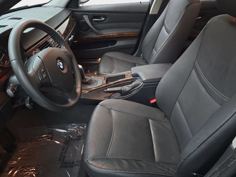 Used 2010 BMW 328i Sedan RWD image 17