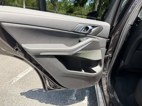 Used 2022 BMW X5 sDrive40i w/ Parking Assistance Package RWD image 12