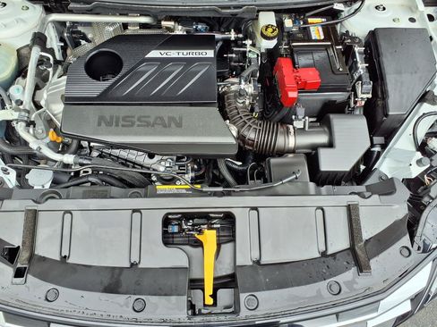Used 2025 Nissan Rogue SL AWD/4WD image 62
