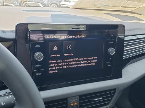 New 2026 Volkswagen Jetta SE FWD image 11