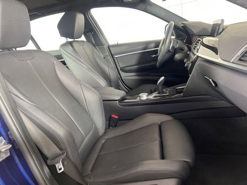 Used 2018 BMW 330i xDrive Sedan w/ Premium Package image 12
