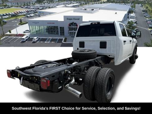 New 2025 RAM 3500 Tradesman image 5