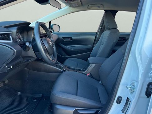 Certified 2025 Toyota Corolla LE image 15