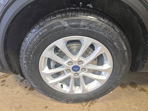 Used 2022 Ford Escape SE image 39