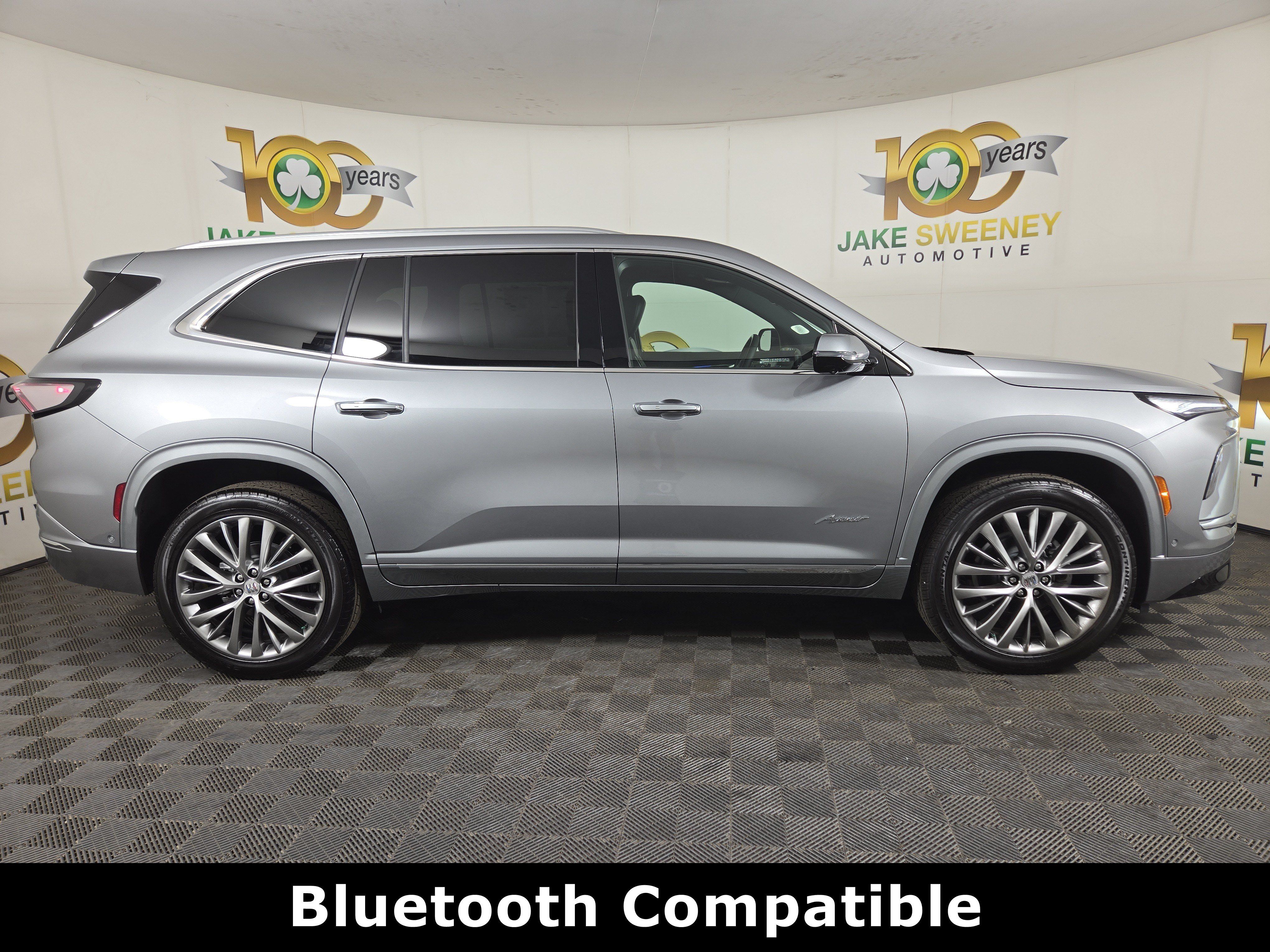 Certified 2026 Buick Enclave Avenir w/ Super Cruise Package AWD/4WD image 10