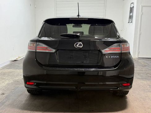 Used 2013 Lexus CT 200h FWD image 10