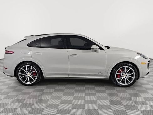 Used 2021 Porsche Cayenne GTS AWD/4WD image 9