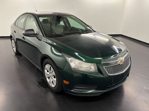 Used 2014 Chevrolet Cruze LS FWD image 7