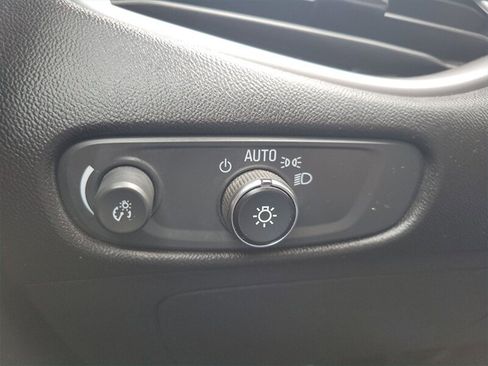 Used 2023 Chevrolet Malibu LT image 17