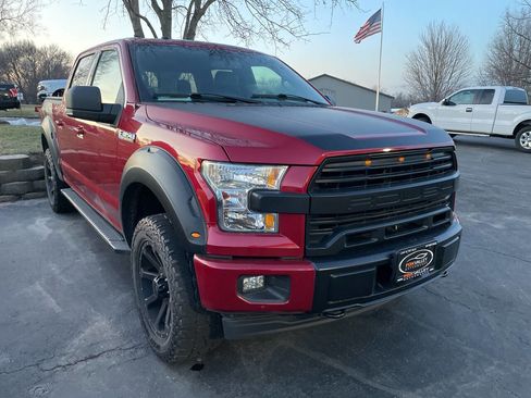 Used 2017 Ford F150 XLT w/ Equipment Group 302A Luxury AWD/4WD image 7